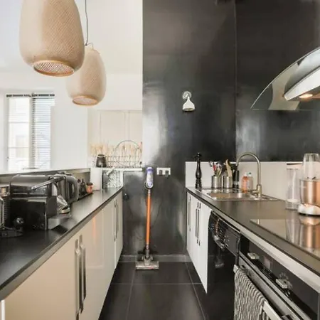 Apartamento Amazing Premium Flat, Fantastic Location, 1290 Sqf *