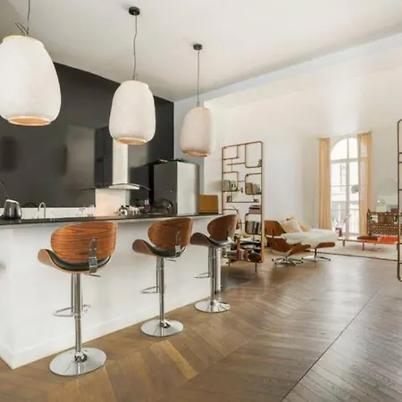 Amazing Premium Flat, Fantastic Location, 1290 Sqf Apartment *